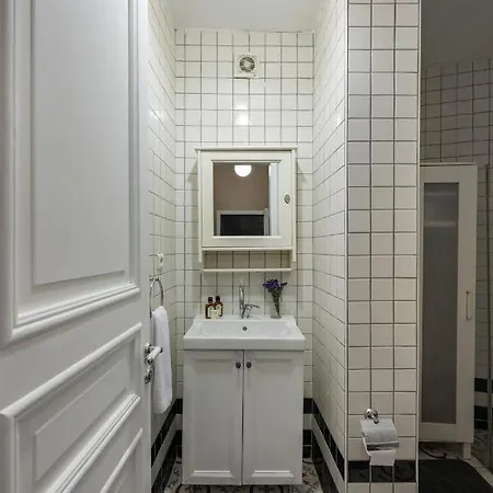 Beautiful Cozy Bright 1br Balcony Sea View! #103 * 이스탄불